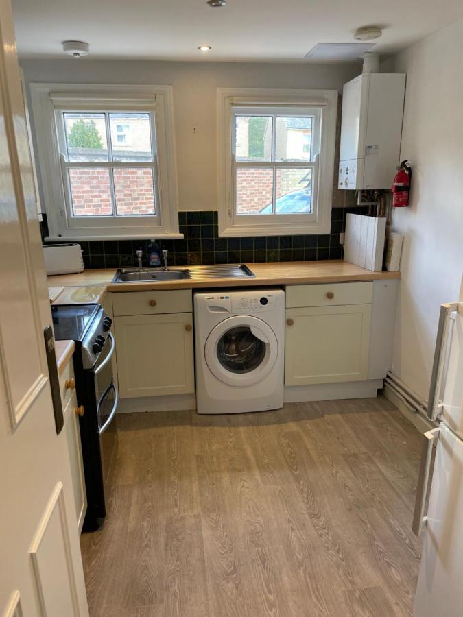 Spacious 2 Bedroom Apartment With Garden Cambridge  Exterior photo